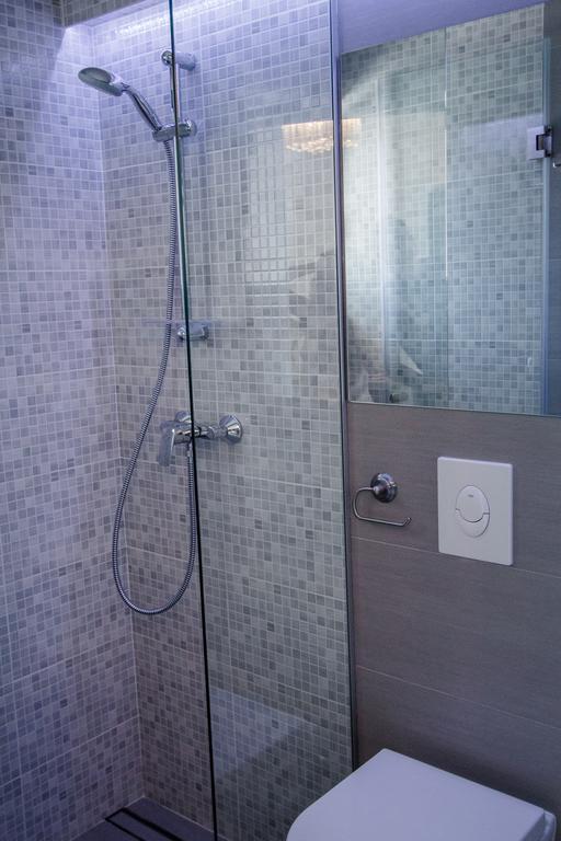 Luxury Studio Apartment White Sensation Водице Екстер'єр фото
